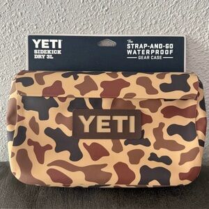 YETI Camo Sidekick Dry 3L wetlands